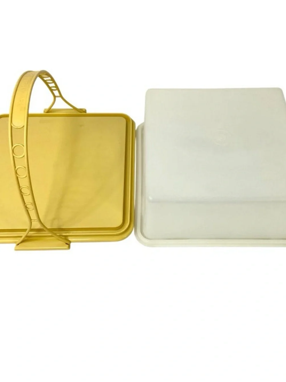 Vintage Tupperware Cream Cake Carrier with Yellow Handle